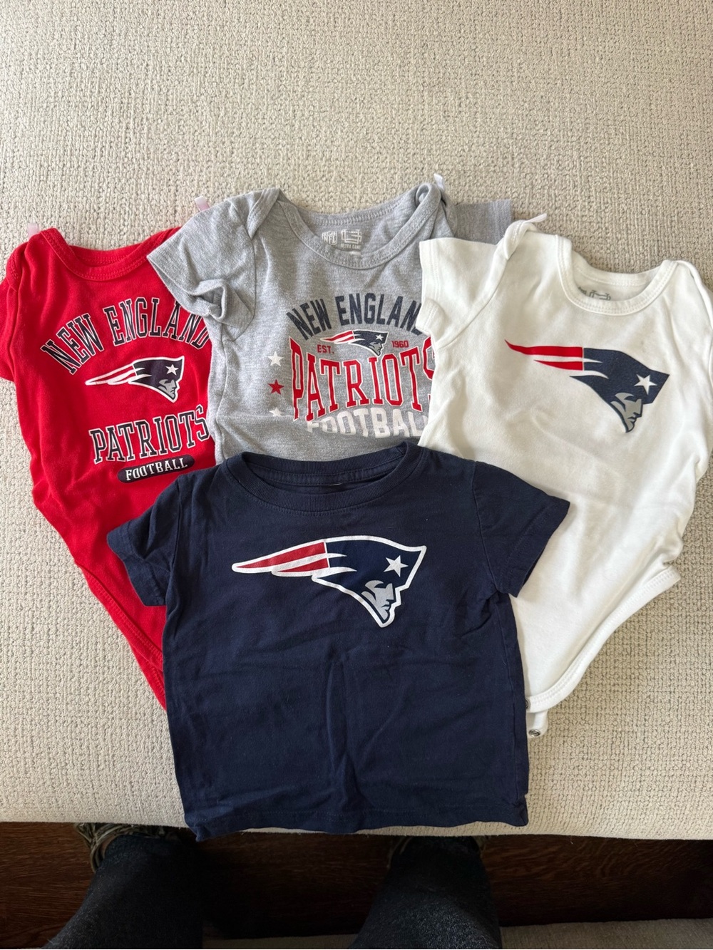NFL Kids Patriots 4-Piece Set - Red, Gray, White, Navy